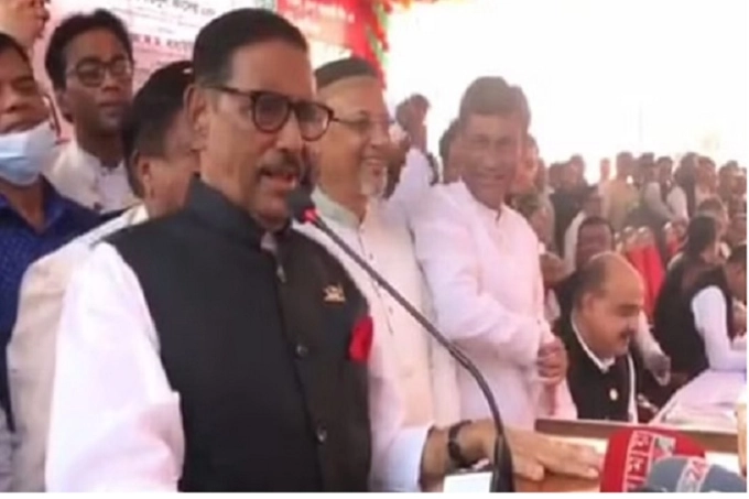 দুবাই থেকে পাঠানো টাকার বস্তায় বসে আছেন ফখরুল : কাদের