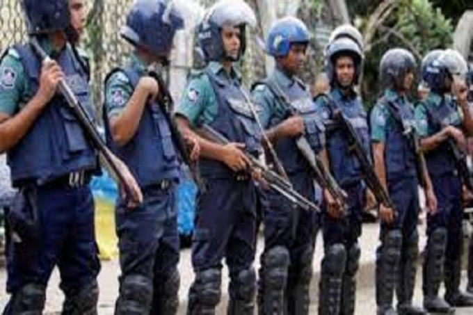 জঙ্গি ছিনতাই, রাজধানীতে রেড অ্যালার্ট
