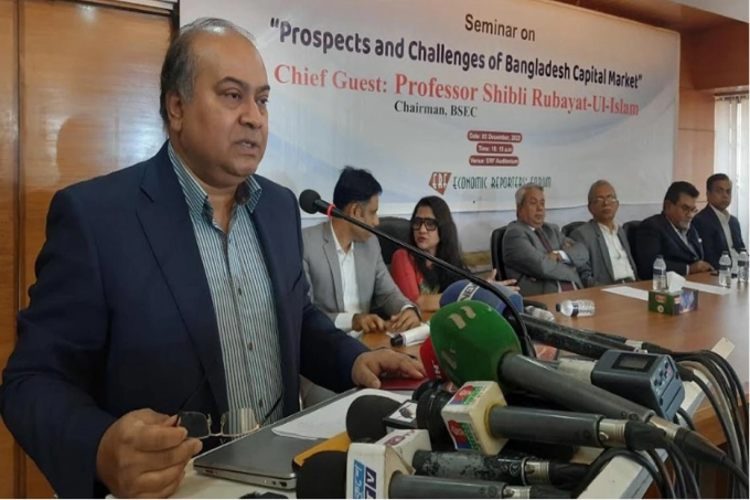 ক্ষুদ্র বিনিয়োগকারীদের স্বার্থে ফ্লোর প্রাইস দেওয়া হয়েছে : বিএসইসি চেয়ারম্যান