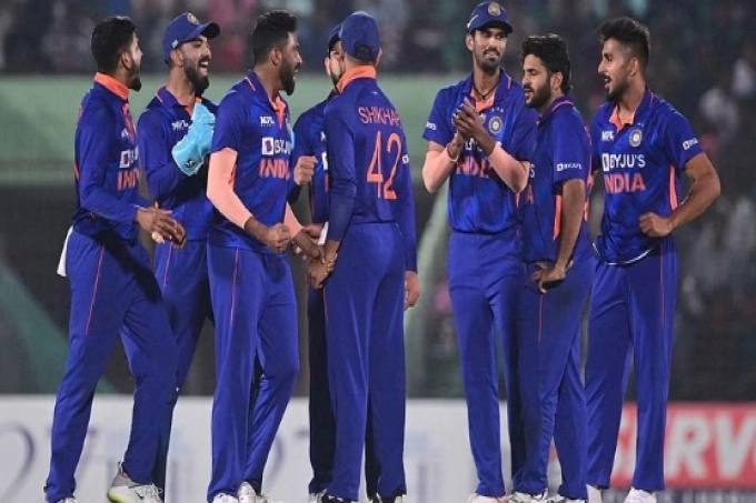 হোয়াইটওয়াশ করতে নেমে বড় ব্যবধানে হার টাইগারদের