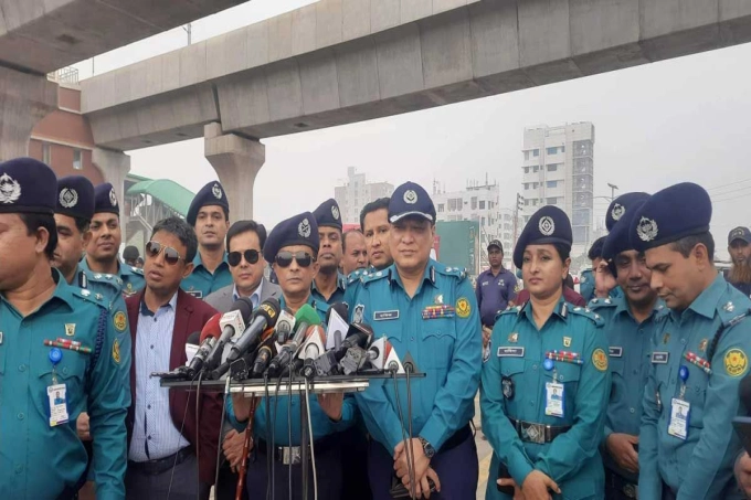 ‘আপতত ডিএমপি নিজস্ব ব্যবস্থায় মেট্রোরেলের নিরাপত্তা দেবে’