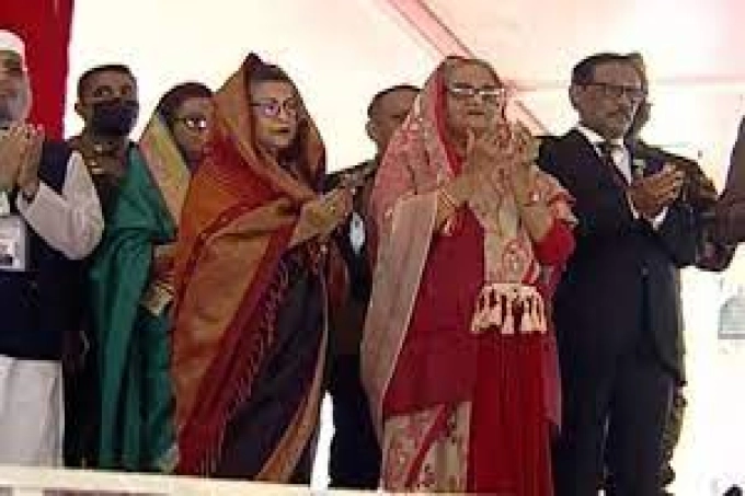 মেট্রোরেল উদ্বোধন করলেন শেখ হাসিনা