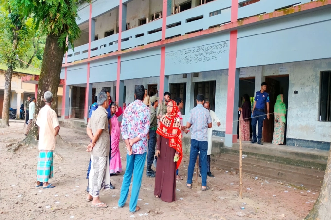 গাইবান্ধার ভোটকেন্দ্রে ডাকাত নেই: ইসি রাশেদা