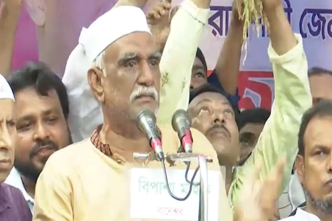 প্রধানমন্ত্রীকে হত্যার হুমকি; ফখরুলের বিরুদ্ধে মামলা
