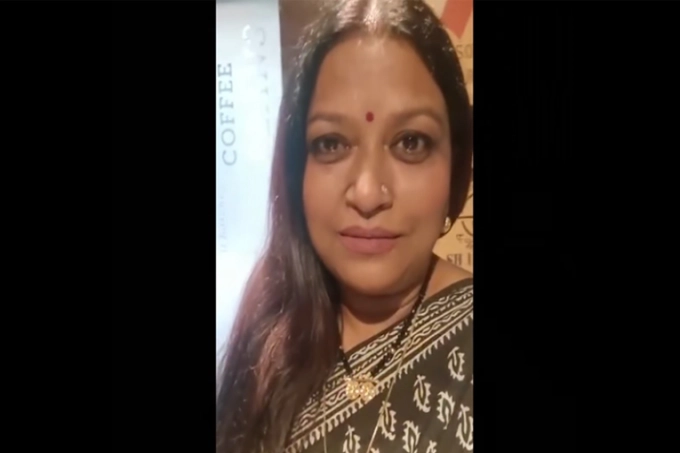 চয়নিকা ফেসবুক লাইভে কাঁদলেন!