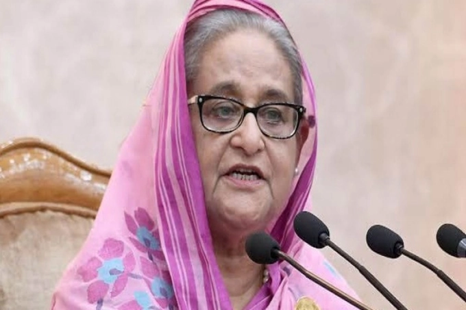 কারও খবরদারির কাছে নতজানু হব না : প্রধানমন্ত্রী