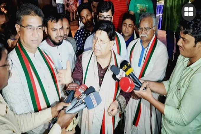 বিদেশিরা নিজেদের বাংলাদেশের সম্রাট মনে করেন: পররাষ্ট্রমন্ত্রী