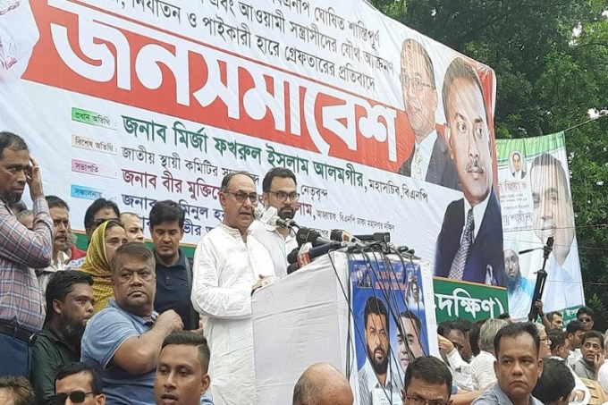 সরকারের পতন না হওয়া পর্যন্ত কেউ ঘরে যাবে না: মির্জা আব্বাস