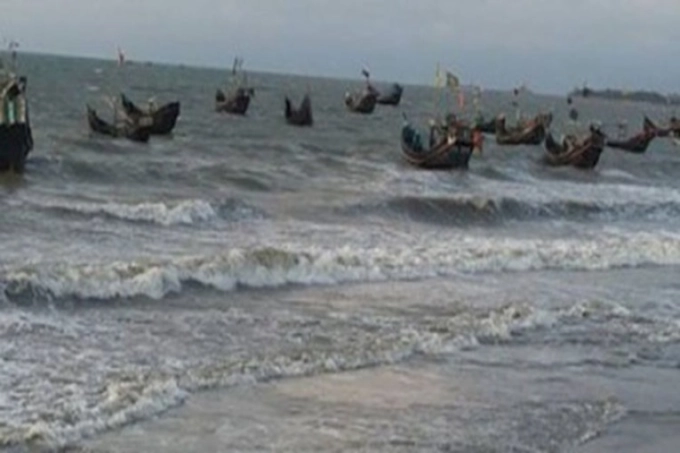 লঘুচাপের প্রভাবে উত্তাল বঙ্গোপসাগর ৩ নম্বর সতর্ক সংকেত