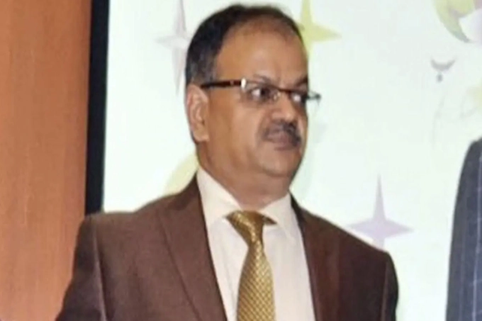 ভরা এজলাসে মুম্বাই হাইকোর্টের বিচারপতির পদত্যাগ