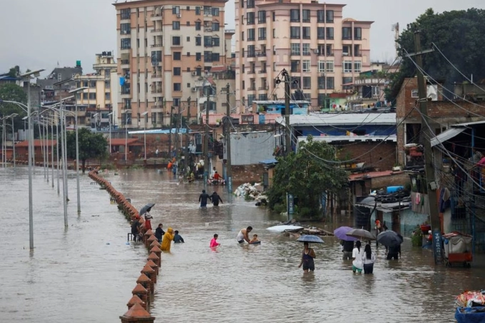 নেপালে ভয়াবহ বন্যা ও ভূমিধসে নিহত ৩৮
