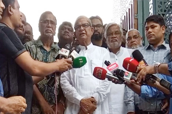 দেশে খালেদা জিয়ার চিকিৎসা নিয়ে উদ্বিগ্ন মেডিকেল বোর্ড : ফখরুল