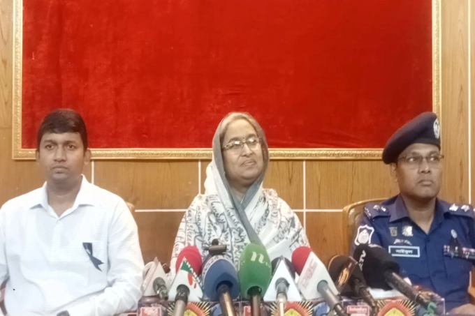 নতুন শিক্ষাবর্ষের বই ছাপাতে কোনো সংকট নেই : শিক্ষামন্ত্রী