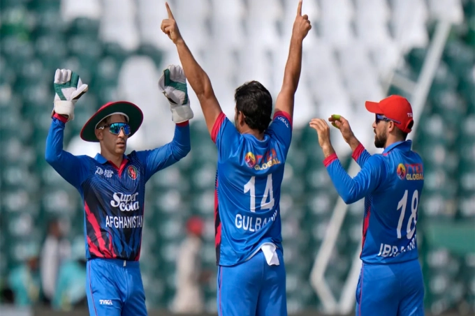 ভালো শুরুর পর শ্রীলঙ্কার ছন্দপতন