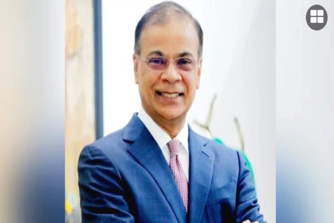 সিঙ্গাপুরের শীর্ষ ধনীর তালিকায় এক ধাপ এগিয়ে সামিট গ্রুপের আজিজ খান