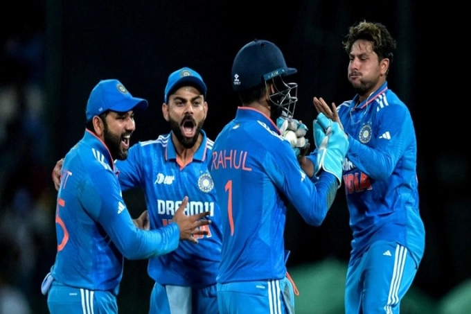 শ্রীলংকাকে হারিয়ে এশিয়া কাপের ফাইনালে ভারত