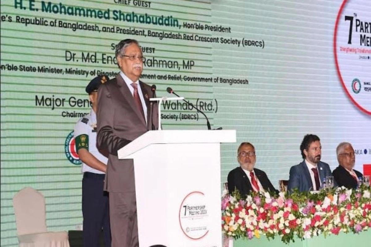 রোহিঙ্গা ইস্যুতে আন্তর্জাতিক সম্প্রদায়কে পদক্ষেপ গ্রহণের আহ্বান রাষ্ট্রপতির