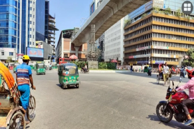 সকাল থেকে রাজধানীতে গণপরিবহন উধাও