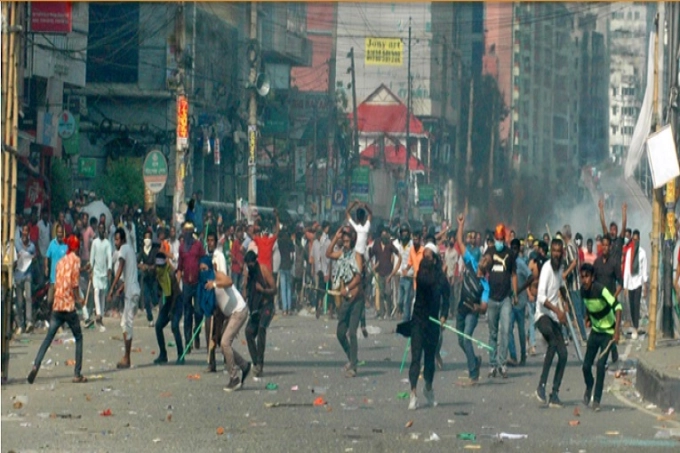পুলিশের ২৮ মামলায় আসামি বিএনপির কয়েক হাজার নেতাকর্মী