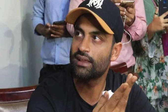 দেশের হয়ে আর খেলবেন কিনা জানালেন তামিম