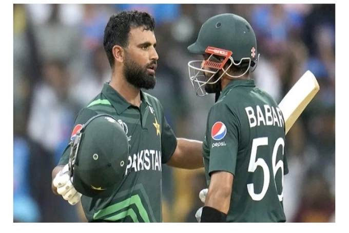 বৃষ্টি আইনে জয় পেয়ে টিকে রইল পাকিস্তান