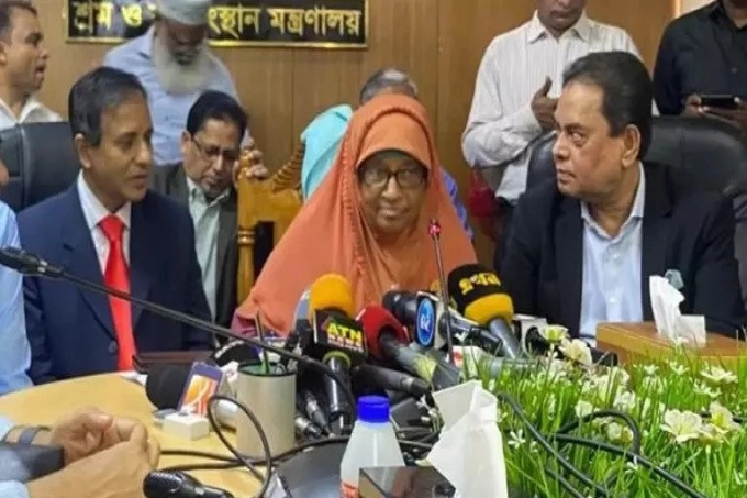 পোশাক শ্রমিকদের ন্যূনতম মজুরি ঘোষণা করল সরকার