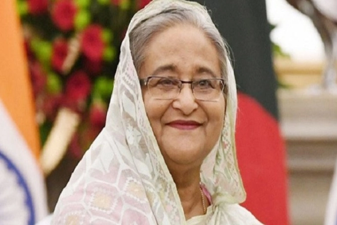 দেশে ফিরলেন প্রধানমন্ত্রী
