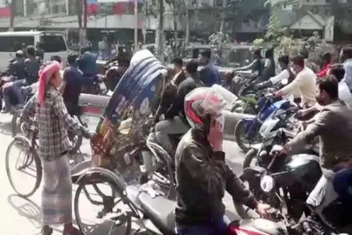 নারায়ণগঞ্জে ফের ‘হোন্ডা বাহিনী’ আতঙ্ক