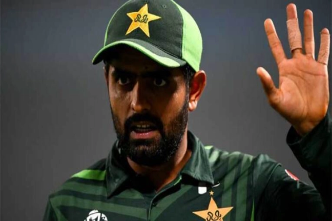 বাবরের অধিনায়কত্ব ছাড়ার বিষয়ে যা বললেন ওয়াহাব