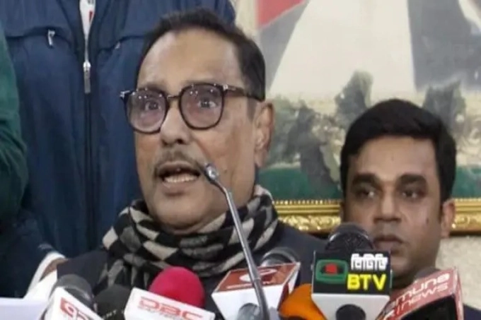 ড. ইউনূস কি আইনের ঊর্ধ্বে, প্রশ্ন কাদেরের