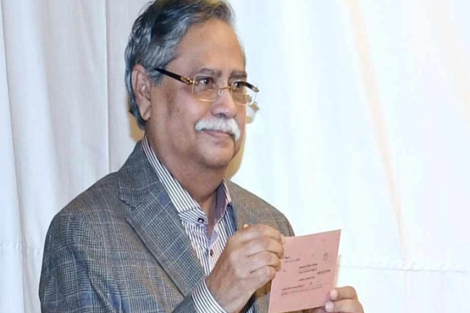 দ্বাদশ নির্বাচনে ভোট দিলেন রাষ্ট্রপতি