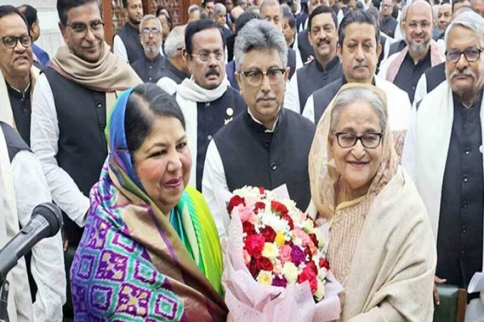 ফের সংসদ নেতা শেখ হাসিনা, স্পিকার শিরীন শারমিন