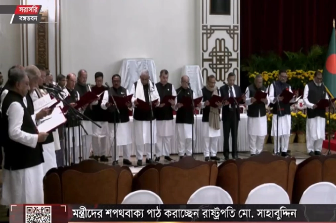 শপথ নিলেন ২৫ মন্ত্রী, ১১ প্রতিমন্ত্রী