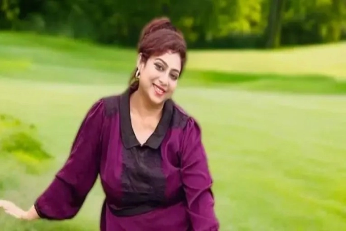 মহরত করেই দেশ ছাড়লেন শাবনূর