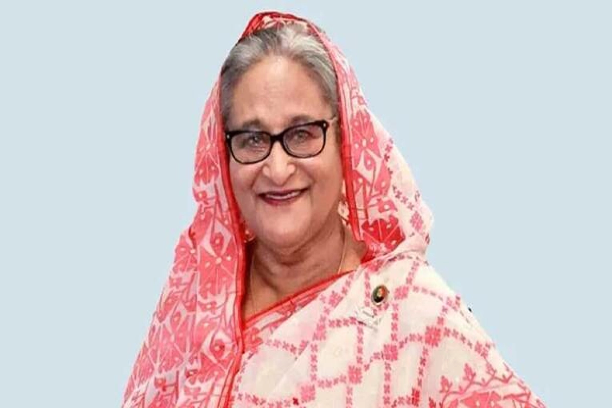 ব্যাংকক থেকে দেশে ফিরলেন প্রধানমন্ত্রী