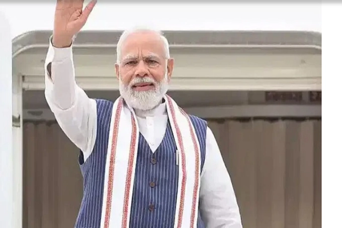 বাংলায় দুর্নীতির দোকান খুলেছে তৃণমূল, মোদির অভিযোগ