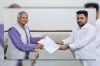 পদত্যাগের গুঞ্জন শুনে প্রধান উপদেষ্টার সঙ্গে নাহিদের সাক্ষাৎ